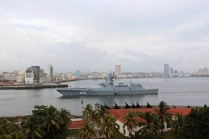 Российские моряки на Кубе встретились с властями Российские моряки на Кубе встретились с властями