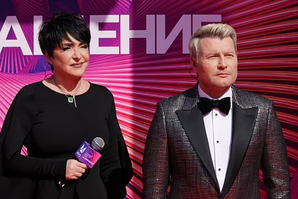 Лолита появилась на публике с украшением за миллион долларов Лолита появилась на публике с украшением за миллион долларов