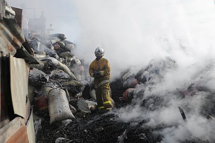 Крупнейший склад боеприпасов загорелся в столице Чада Крупнейший склад боеприпасов загорелся в столице Чада