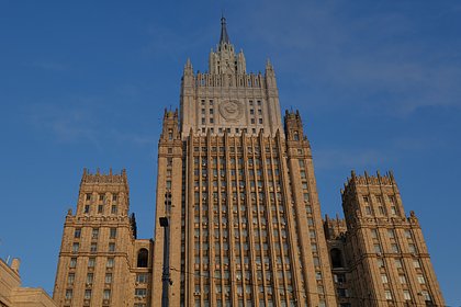 В МИД России рассказали об обсуждении с партнерами размещения дальнобойного оружия В МИД России рассказали об обсуждении с партнерами размещения дальнобойного оружия