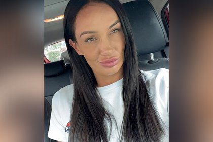 Популярная порномодель перестала снимать откровенные видео и покрестилась Популярная порномодель перестала снимать откровенные видео и покрестилась