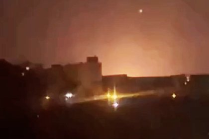 Предполагаемый момент уничтожения дрона над российским городом-миллионником сняли на видео Предполагаемый момент уничтожения дрона над российским городом-миллионником сняли на видео