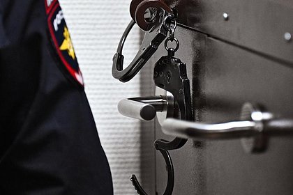 Россиянин решил поджечь военкомат за 100 тысяч рублей и сел в тюрьму Россиянин решил поджечь военкомат за 100 тысяч рублей и сел в тюрьму
