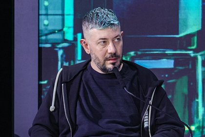 Артемий Лебедев призвал россиян поучиться одному умению у американцев Артемий Лебедев призвал россиян поучиться одному умению у американцев