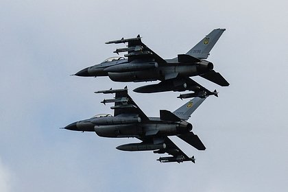 В НАТО захотели привлечь пилотов F 16 в отставке к обучению ВСУ В НАТО захотели привлечь пилотов F 16 в отставке к обучению ВСУ