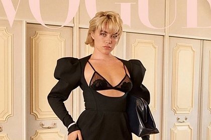 Флоренс Пью оголила грудь в фотосессии для Vogue Флоренс Пью оголила грудь в фотосессии для Vogue