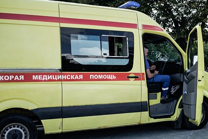 Иностранец забросал бутылками машину скорой в российском городе из-за укола и поплатился Иностранец забросал бутылками машину скорой в российском городе из-за укола и поплатился