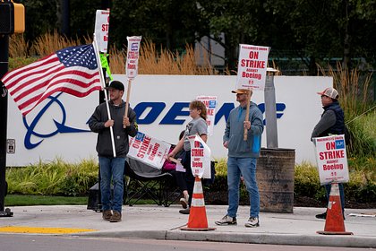 Бастующие сотрудники Boeing отказались от соглашения с руководством Бастующие сотрудники Boeing отказались от соглашения с руководством