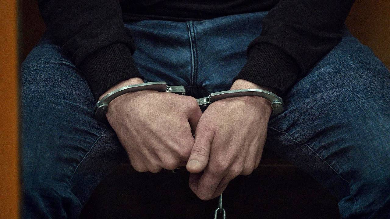 Суд признал законным освобождение отставного сотрудника ФСБ Суд признал законным освобождение отставного сотрудника ФСБ