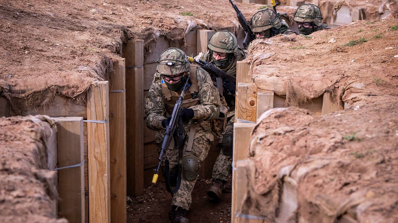 В Раде назвали поражением Украины отступление ВСУ из Угледара В Раде назвали поражением Украины отступление ВСУ из Угледара