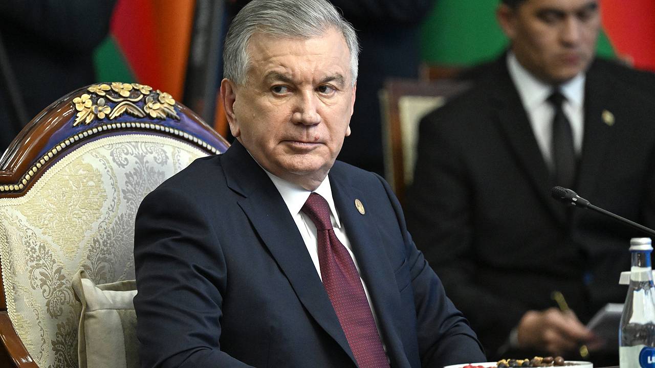Президент Узбекистана посетит Москву для участия в заседании Совета глав государств СНГ Президент Узбекистана посетит Москву для участия в заседании Совета глав государств СНГ