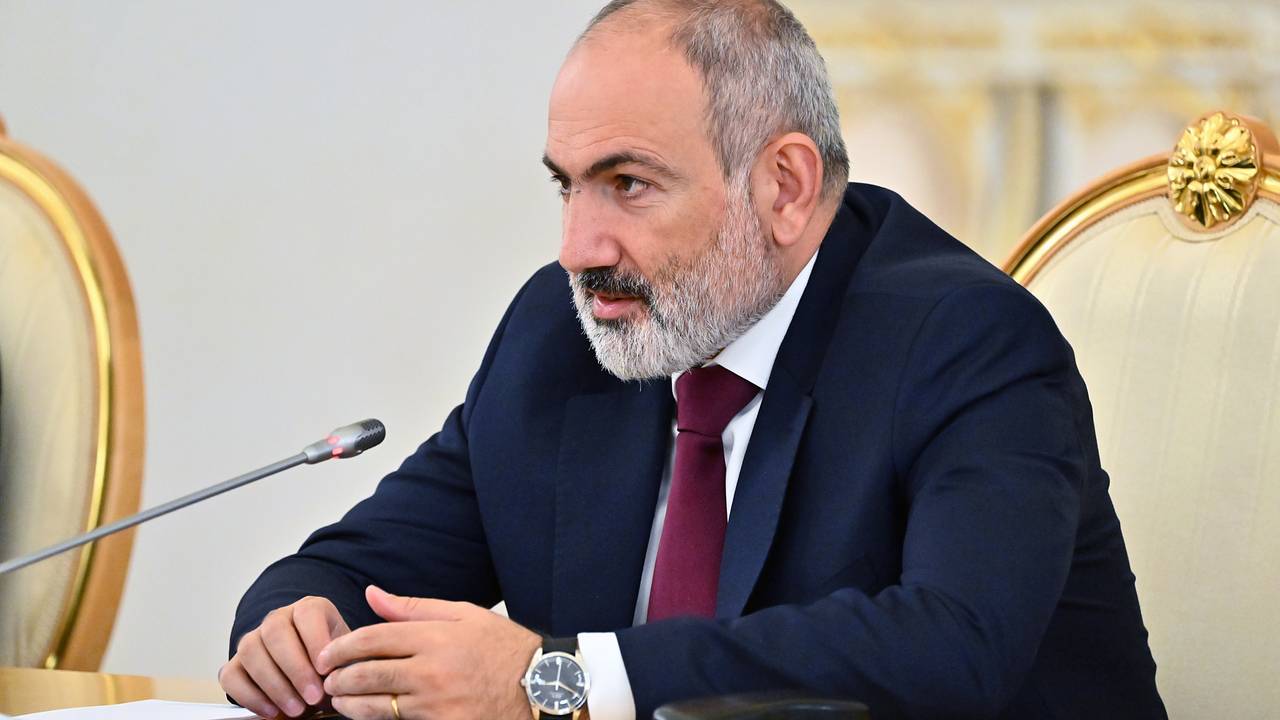 Пашинян назвал активным диалог между Россией и Арменией