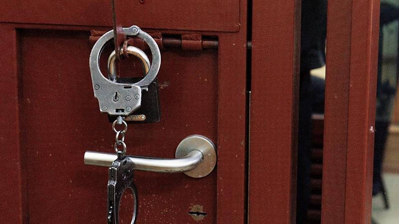 Надругавшегося на 11-летней школьницей мигранта отправили в СИЗО Надругавшегося на 11-летней школьницей мигранта отправили в СИЗО