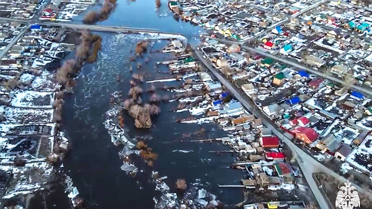 Хозяину затопленного паводком дома в российском городе отказали в компенсации Хозяину затопленного паводком дома в российском городе отказали в компенсации
