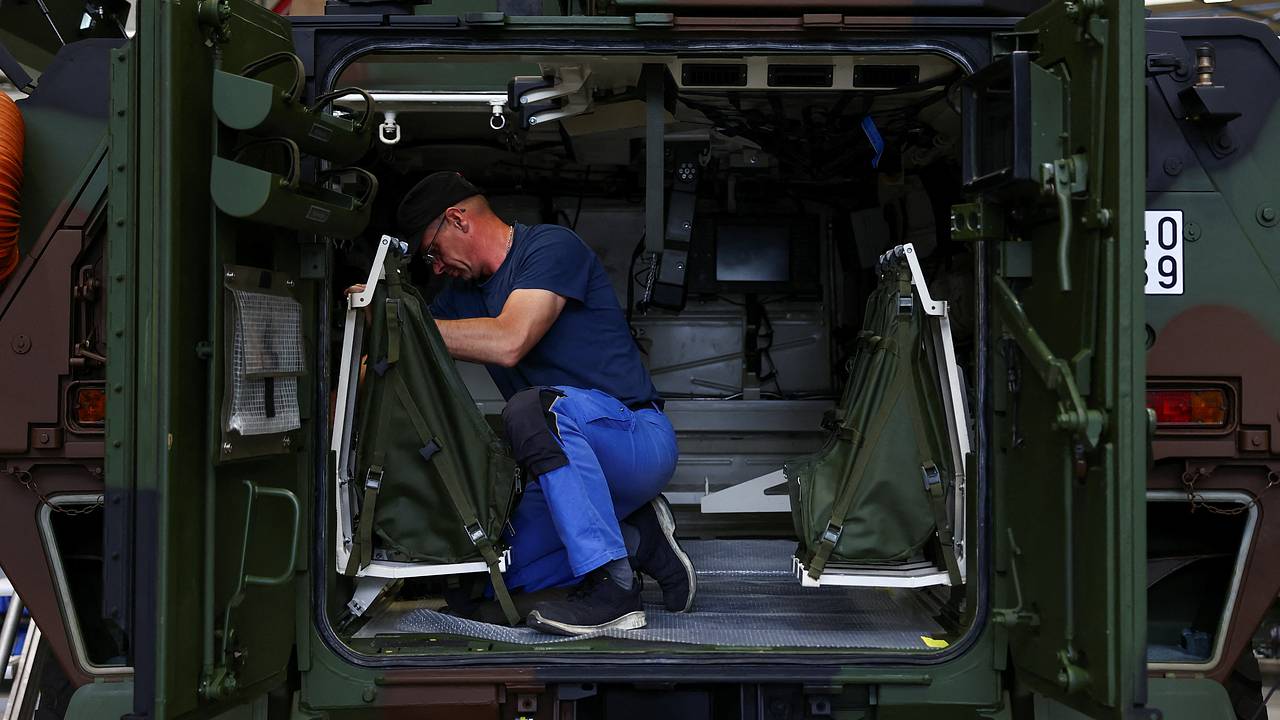 Украинский депутат объяснил причину приостановки бронирования от мобилизации Украинский депутат объяснил причину приостановки бронирования от мобилизации