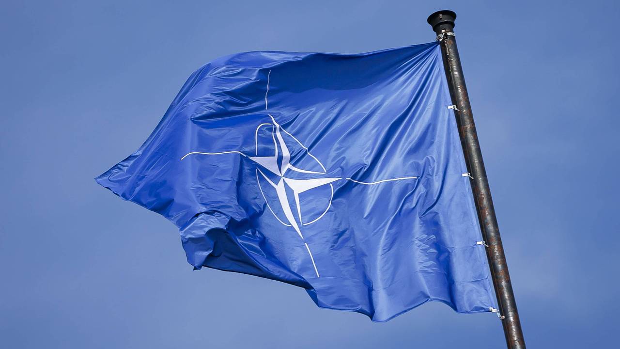 Генерал НАТО предсказал усиление России после конфликта на Украине Генерал НАТО предсказал усиление России после конфликта на Украине