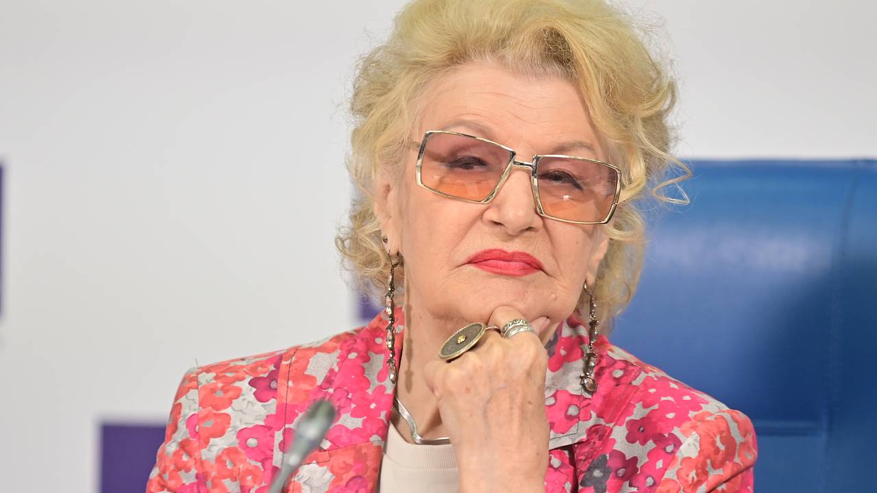 Режиссер «Гардемаринов» отреагировала на сообщения об ухудшении состояния Режиссер «Гардемаринов» отреагировала на сообщения об ухудшении состояния