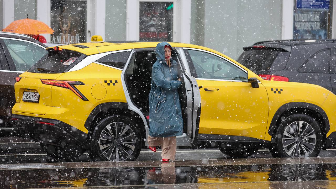 Таксисты в России массово жалуются на китайские авто. Они быстро ломаются и горят на ходу Таксисты в России массово жалуются на китайские авто. Они быстро ломаются и горят на ходу