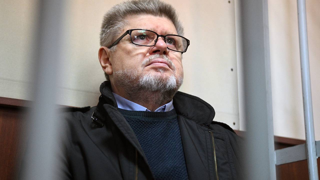 Прокуратура оспорила приговор бывшему главному наркологу России за хищения Прокуратура оспорила приговор бывшему главному наркологу России за хищения
