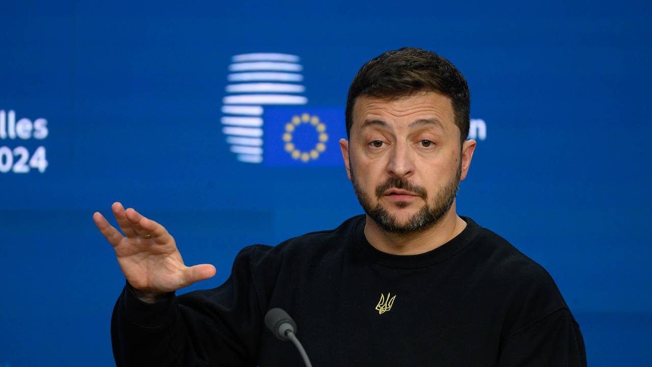 Плохой английский помешал Зеленскому и Ермаку в переговорах с союзниками