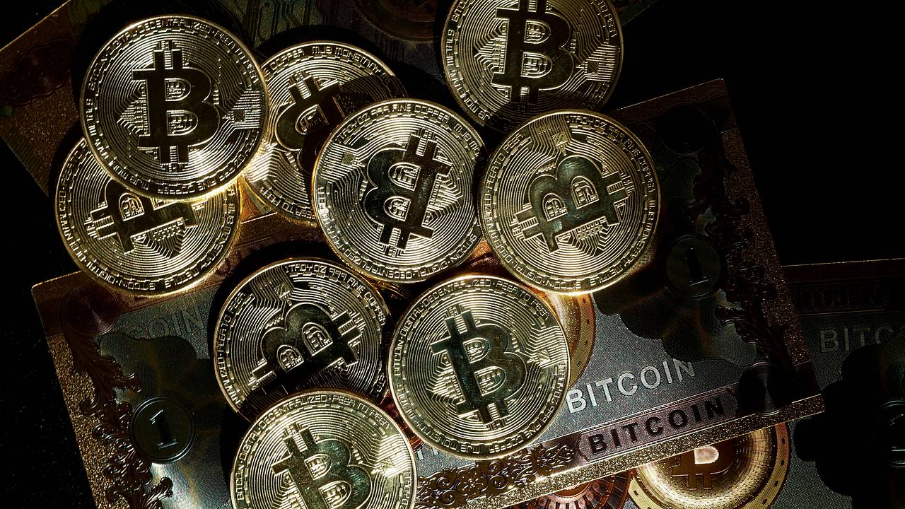 Курс биткоина установил исторический рекорд Курс биткоина установил исторический рекорд