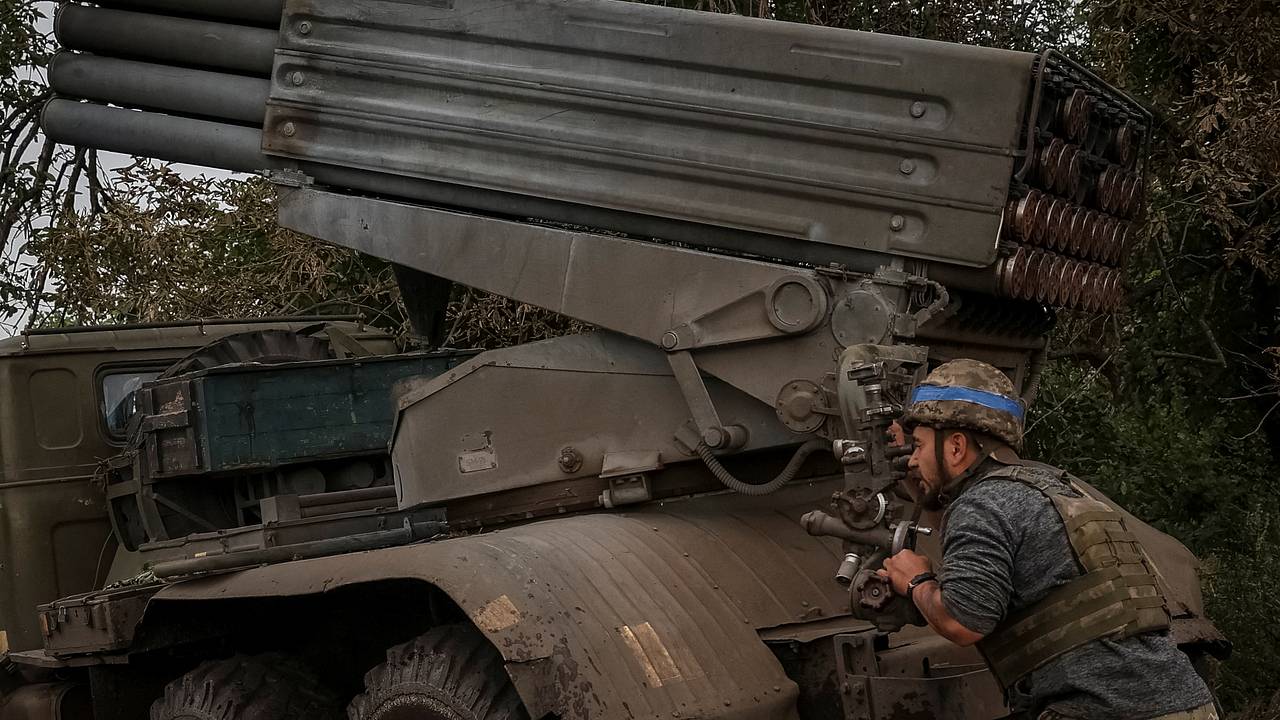 В бюджет Украины заложили вероятность продолжения боевых действий В бюджет Украины заложили вероятность продолжения боевых действий