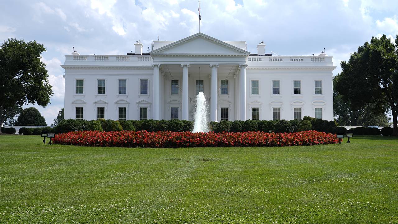 В Белом доме попытались оправдать неэффективность оружия США на Украине В Белом доме попытались оправдать неэффективность оружия США на Украине
