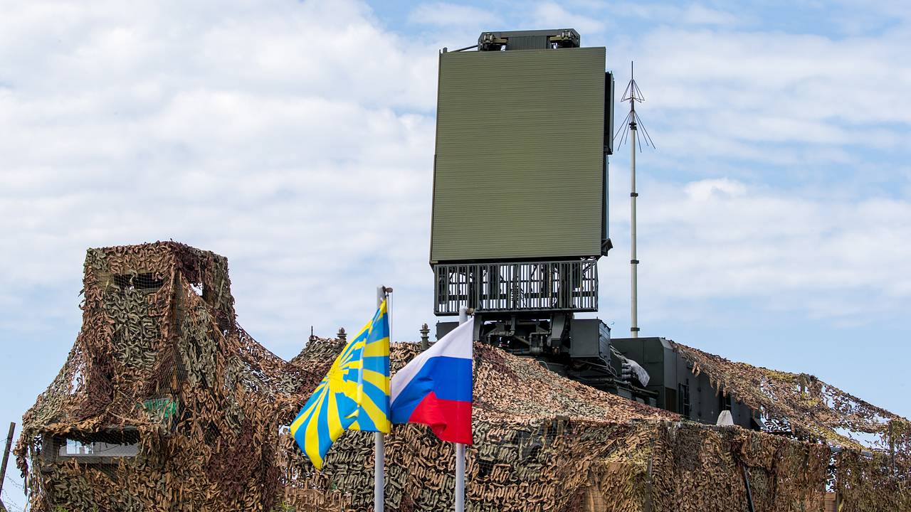 Раскрыты попытки Асада защитить российские базы от наступления исламистов в Сирии Раскрыты попытки Асада защитить российские базы от наступления исламистов в Сирии