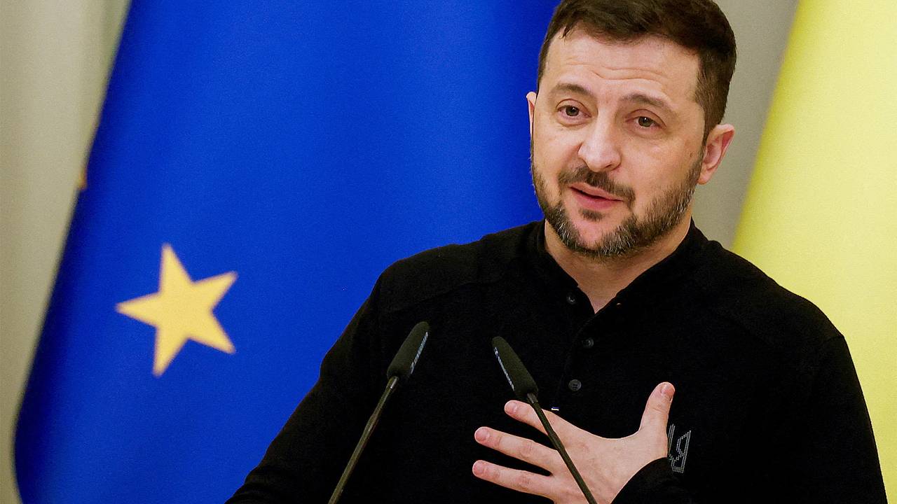 Трамп заявил о наличии у Зеленского «стремления к миру с Россией» Трамп заявил о наличии у Зеленского «стремления к миру с Россией»
