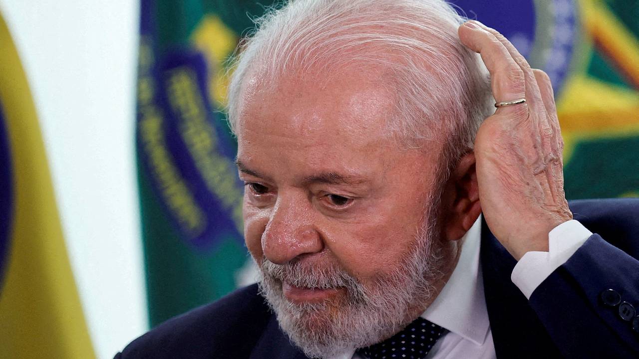 Президент Бразилии поставил под сомнение свое участие в выборах Президент Бразилии поставил под сомнение свое участие в выборах