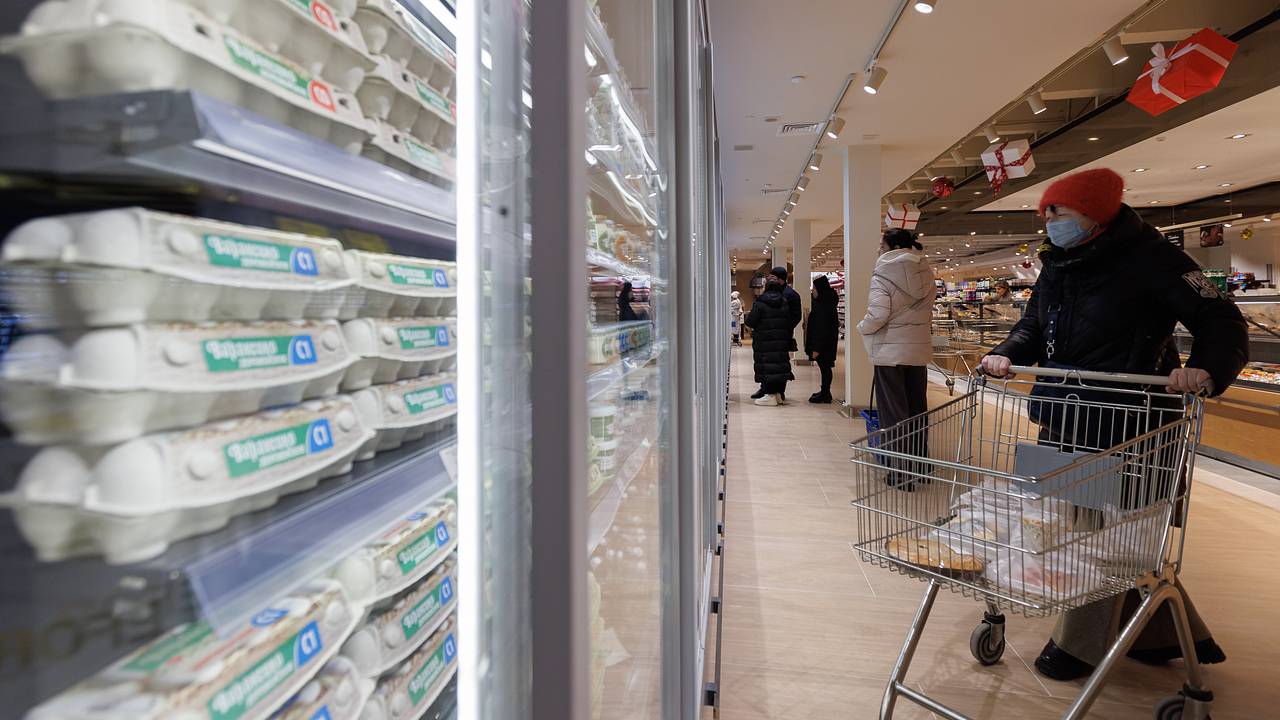 Депутаты предложили установить в магазинах полки с бесплатной едой Депутаты предложили установить в магазинах полки с бесплатной едой