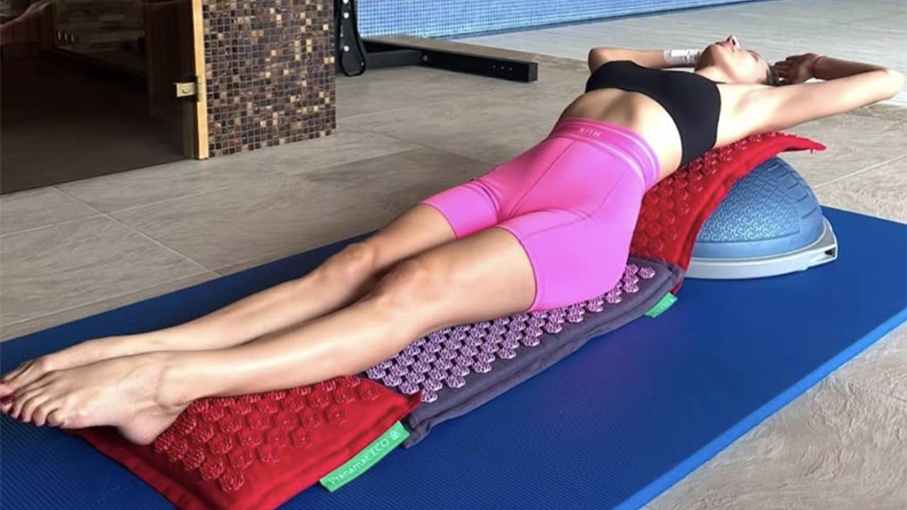 42-летняя Светлана Лобода снялась в облегающей спортивной форме 42-летняя Светлана Лобода снялась в облегающей спортивной форме