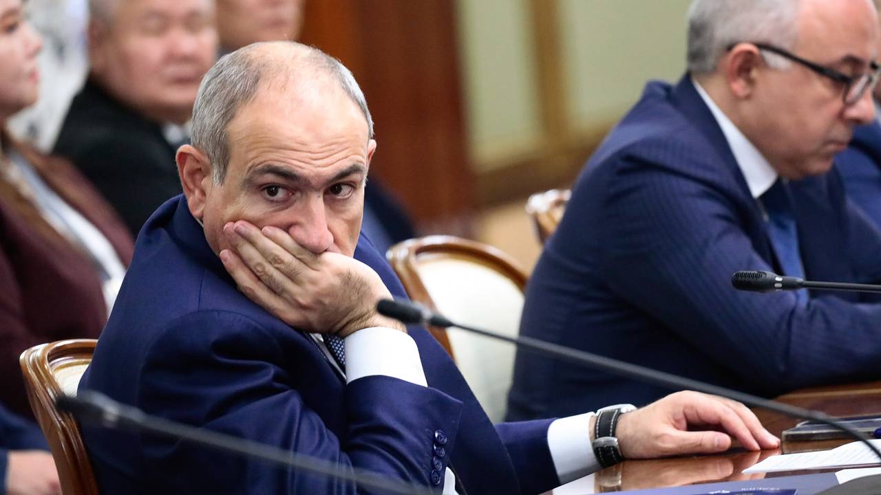 Заболевший коронавирусом Пашинян примет участие в саммите ЕАЭС Заболевший коронавирусом Пашинян примет участие в саммите ЕАЭС