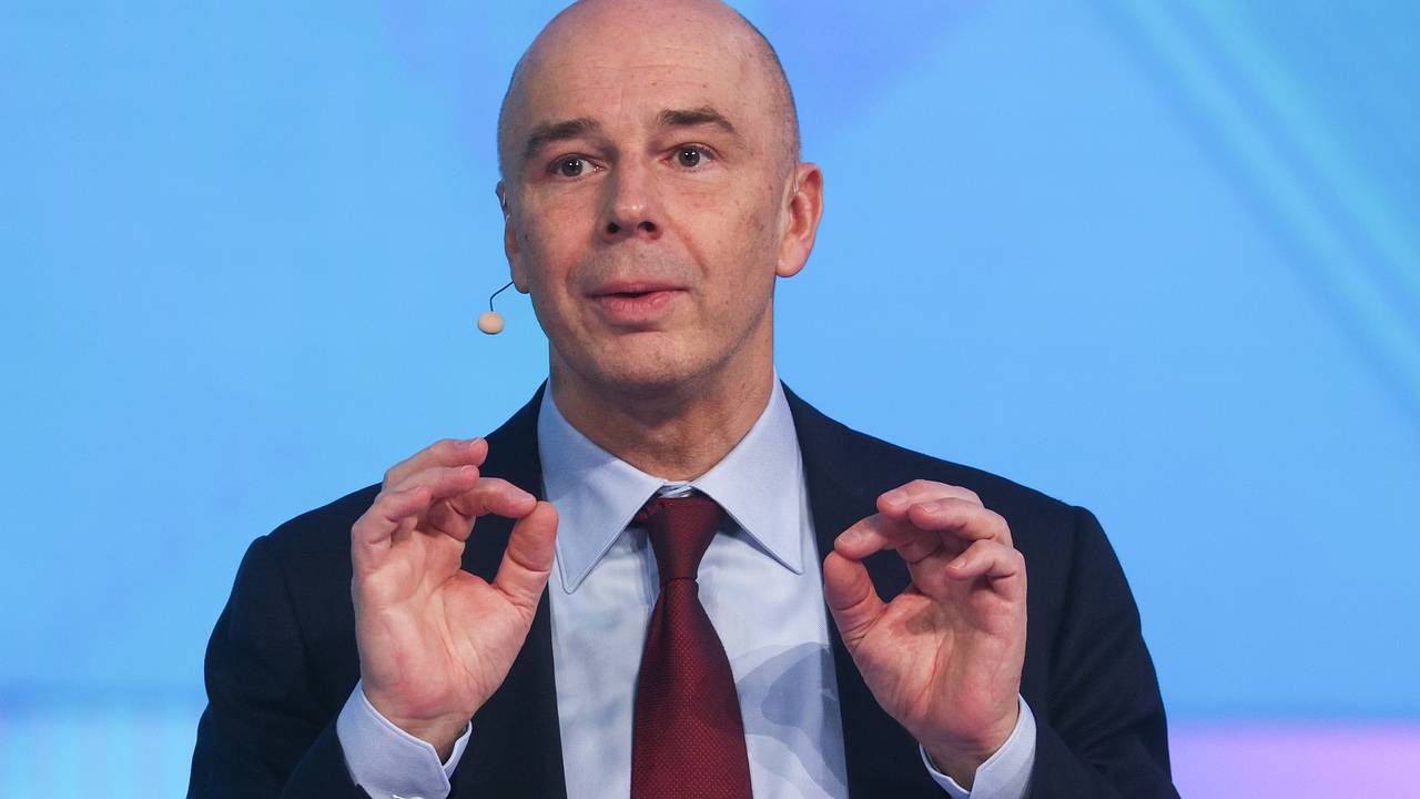 Силуанов посетовал на невысокую популярность фондового рынка Силуанов посетовал на невысокую популярность фондового рынка