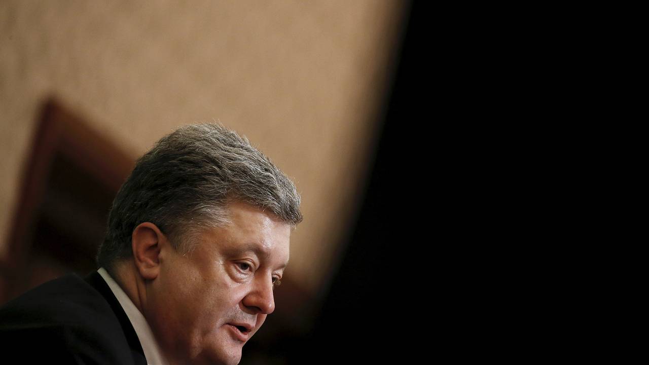 Политолог напомнил о предложении Порошенко Зеленскому по Украине