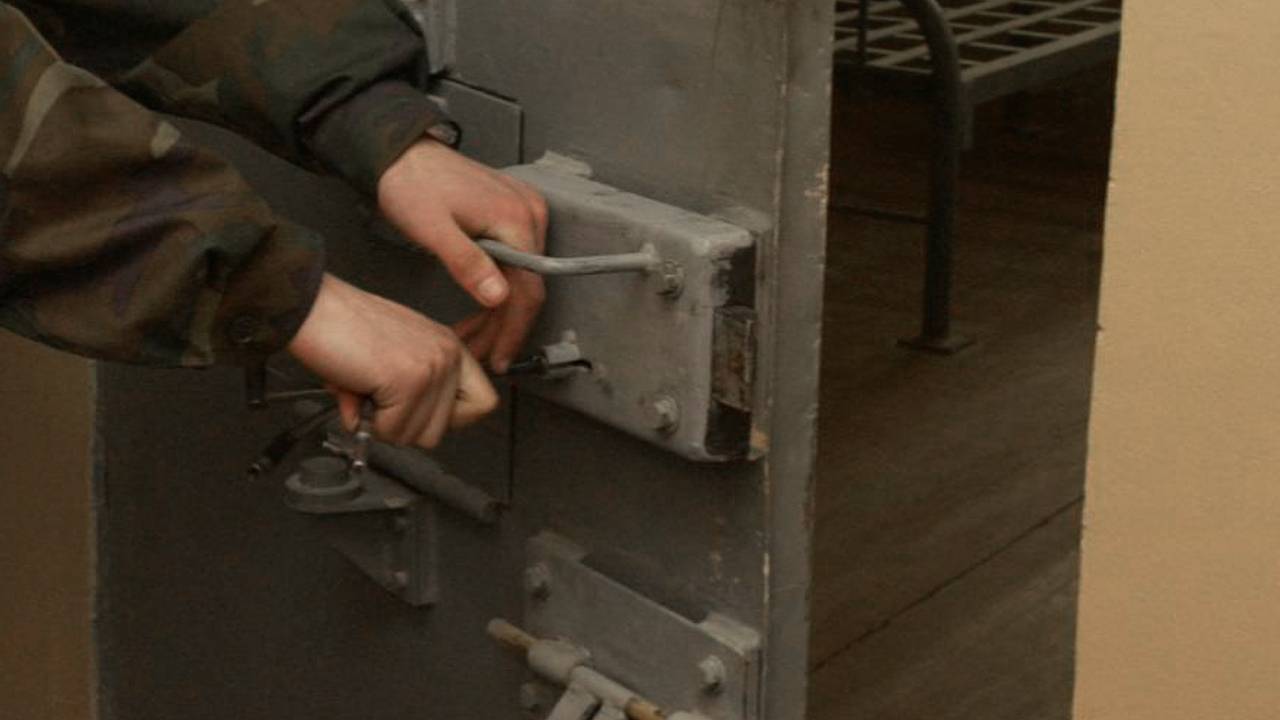 Попытавшийся склонить военных на сторону ВСУ россиянин получил 13 лет колонии Попытавшийся склонить военных на сторону ВСУ россиянин получил 13 лет колонии