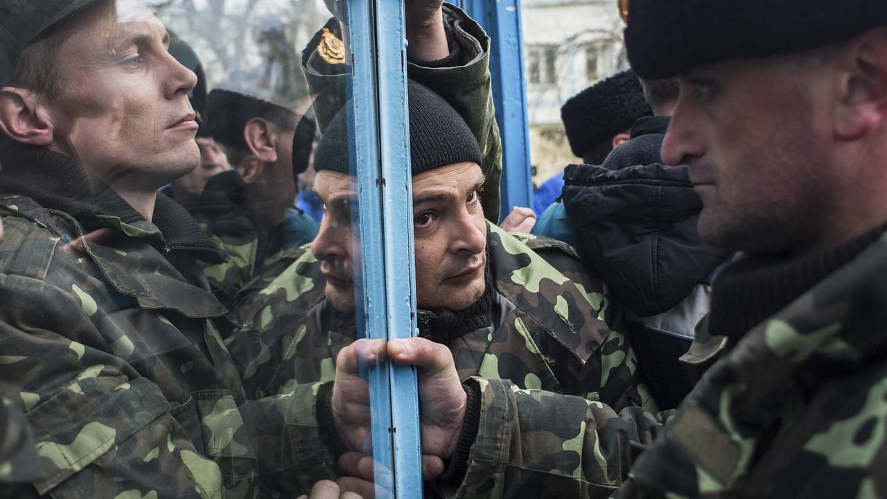 Цыгане устроили бунт на Украине Цыгане устроили бунт на Украине