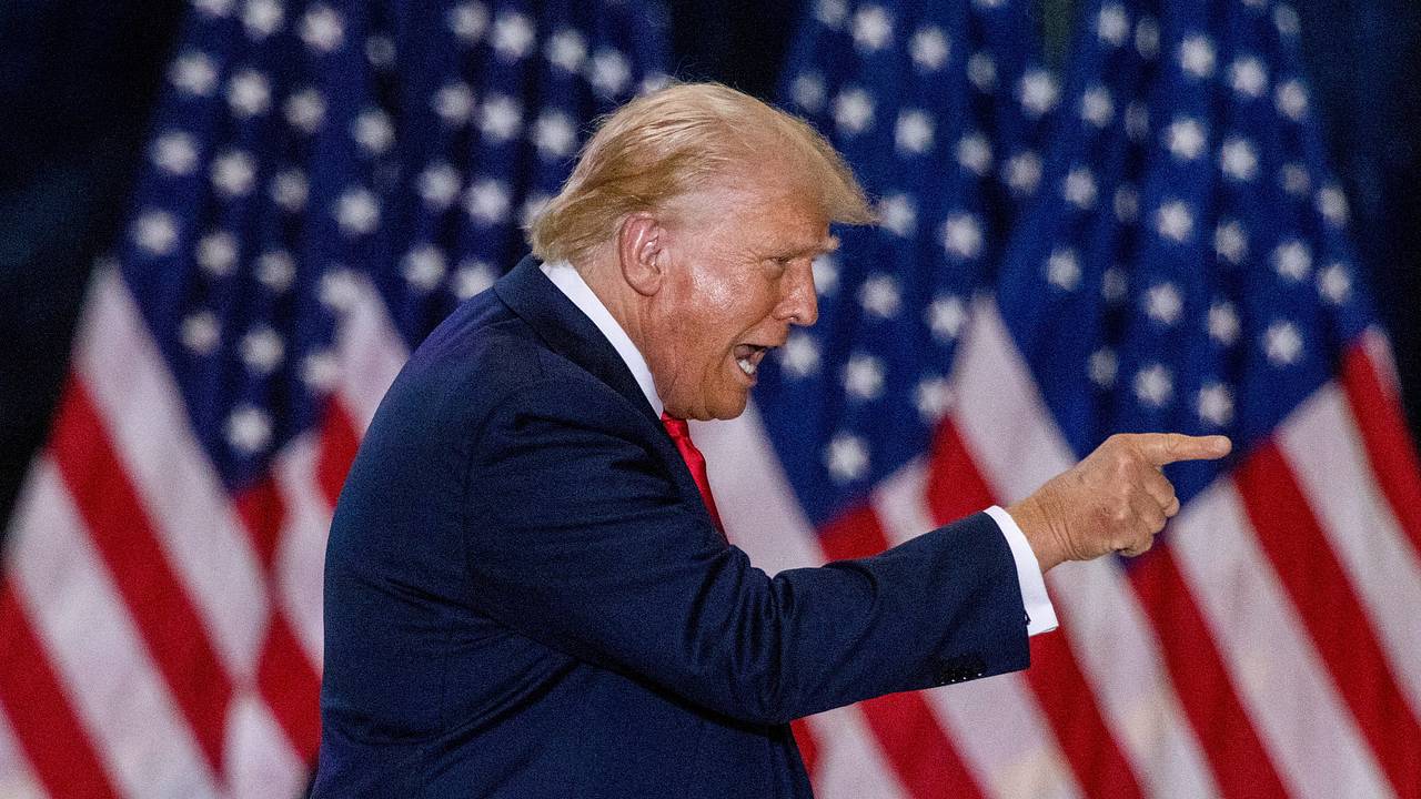 Трамп ввел ограничение на предоставление американского гражданства по праву рождения