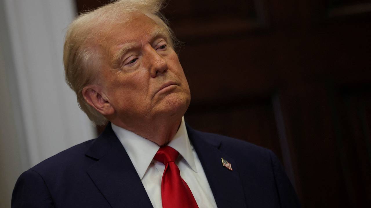 «Хорошо, что Трамп так сказал». Помощник Путина одобрил позицию президента США о роли СССР в борьбе с фашизмом «Хорошо, что Трамп так сказал». Помощник Путина одобрил позицию президента США о роли СССР в борьбе с фашизмом
