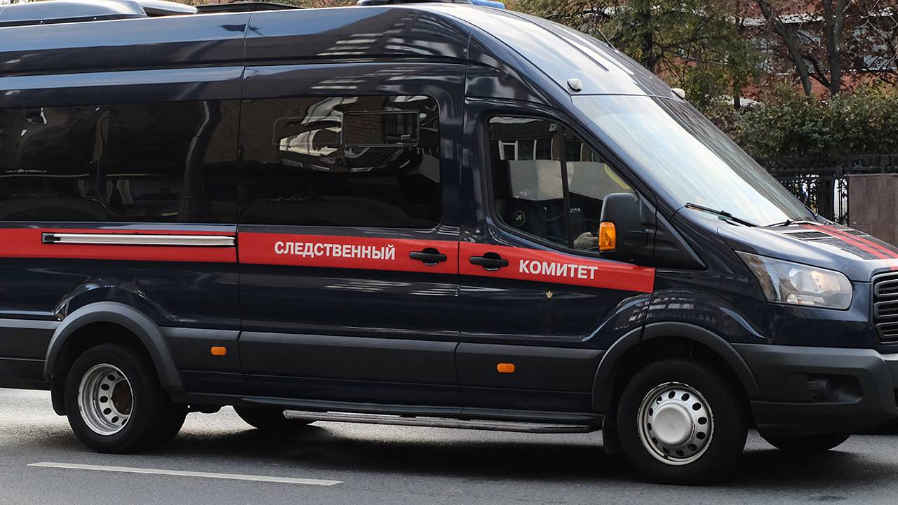 В российском регионе бомж приставал к восьмилетней девочке на остановке В российском регионе бомж приставал к восьмилетней девочке на остановке