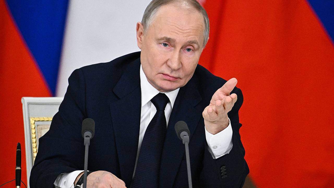 «Мы вступим в интересный период». В Турции посчитали, что слова Путина запустят на Западе обсуждение легитимности Зеленского «Мы вступим в интересный период». В Турции посчитали, что слова Путина запустят на Западе обсуждение легитимности Зеленского