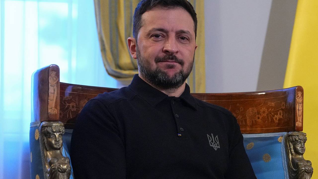 Во Франции призвали перестать оказывать помощь Украине после слов Зеленского Во Франции призвали перестать оказывать помощь Украине после слов Зеленского