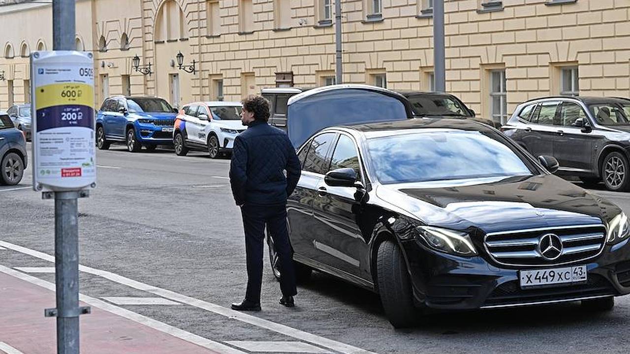 В Санкт-Петербурге введут штраф за парковку на маркировке В Санкт-Петербурге введут штраф за парковку на маркировке