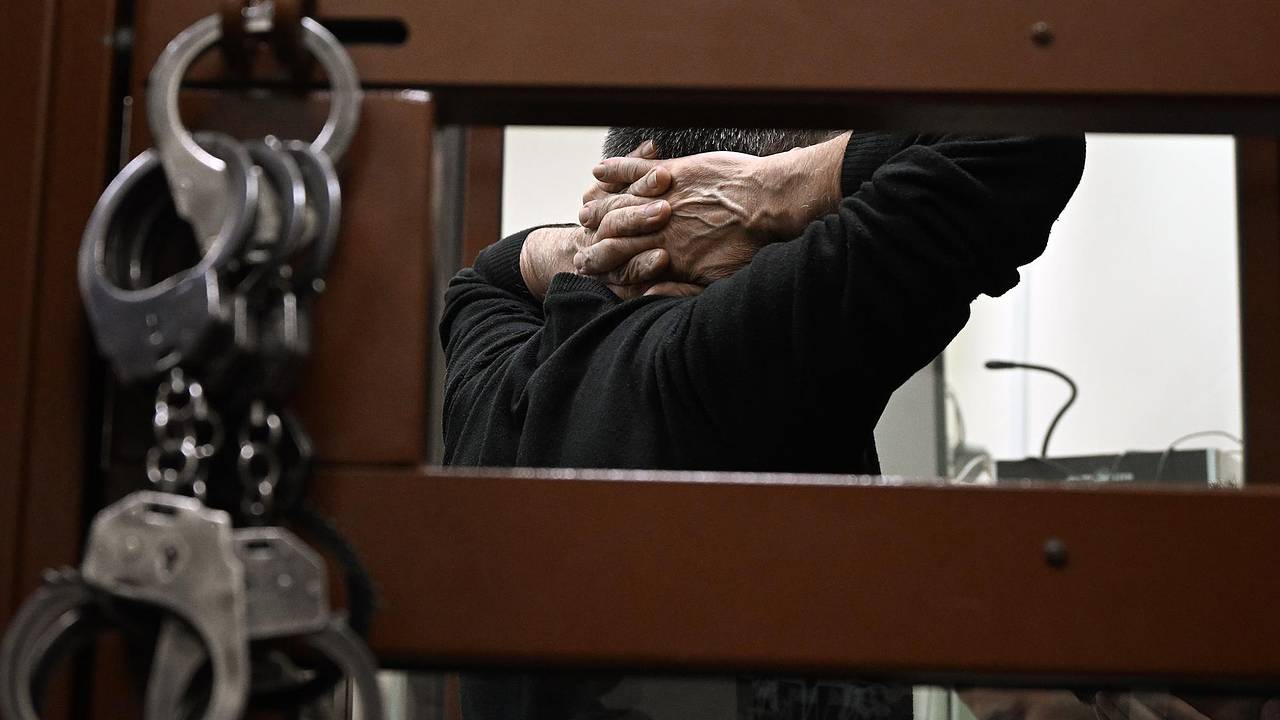 Суд узаконил продление ареста обвиняемым в пособничестве теракту в «Крокус Сити Холл» Суд узаконил продление ареста обвиняемым в пособничестве теракту в «Крокус Сити Холл»