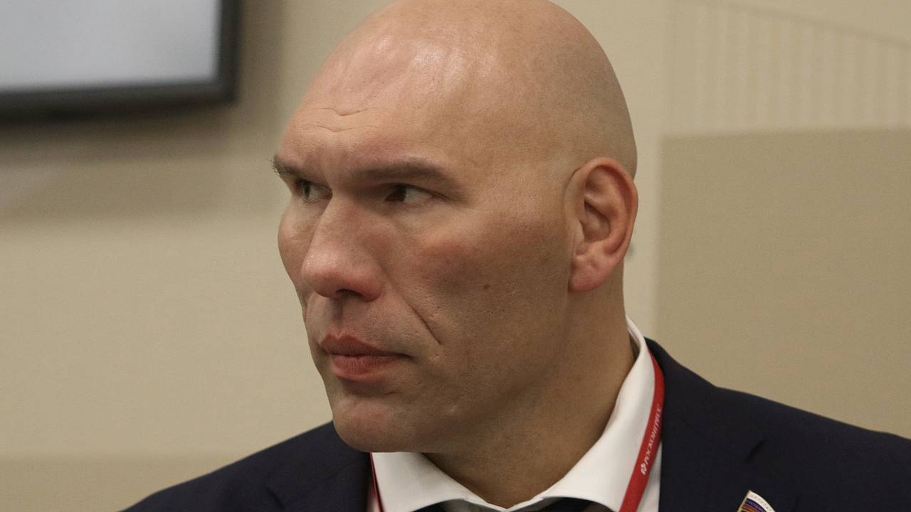 Валуев отреагировал на запрет на въезд в Азербайджан