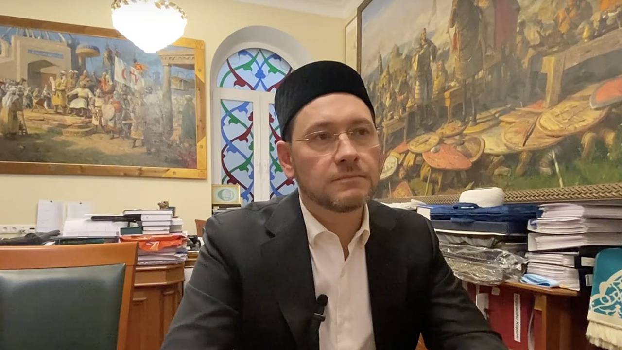 Духовное управление мусульман отказалось снимать картину с поверженными русскими воинами Духовное управление мусульман отказалось снимать картину с поверженными русскими воинами