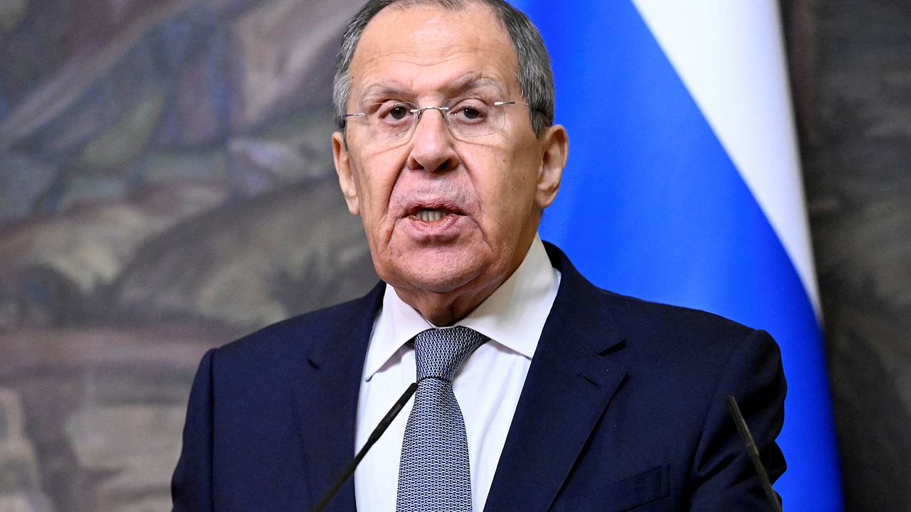 Лавров призвал Запад к ответу за поддержку нацистского режима на Украине Лавров призвал Запад к ответу за поддержку нацистского режима на Украине