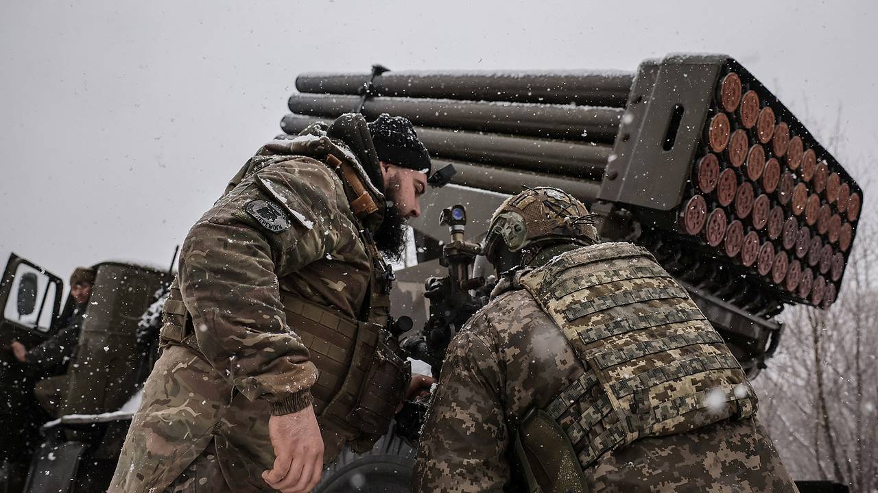 Глава дипломатии ЕС призвала усилить позиции Украины на поле боя Глава дипломатии ЕС призвала усилить позиции Украины на поле боя