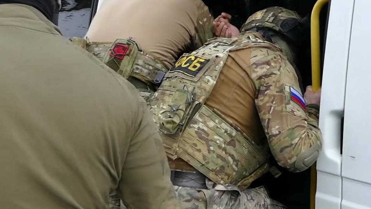Полковник МВД заставил подчиненных подменить протокол об устроенном им ДТП Полковник МВД заставил подчиненных подменить протокол об устроенном им ДТП