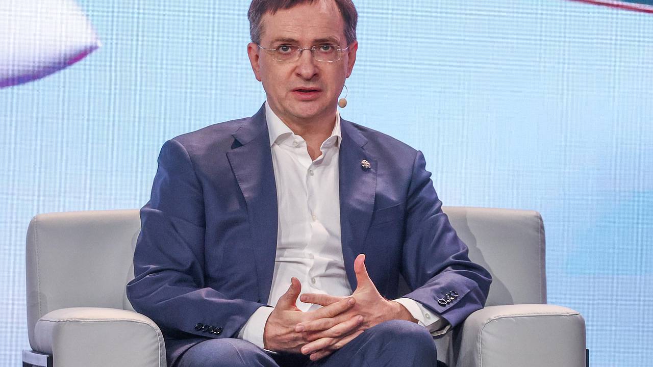 Помощника Путина избрали новым главой Союза писателей России Помощника Путина избрали новым главой Союза писателей России